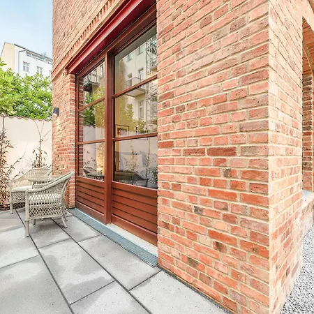 Mitte Loft Group & Family Friendly, 150m2, 2brs, 2bathrooms, Living & Dinning Up To 8 Sleeps Appartement Berlin