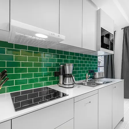 Mitte Loft Group & Family Friendly, 150m2, 2brs, 2bathrooms, Living & Dinning Up To 8 Sleeps Appartement